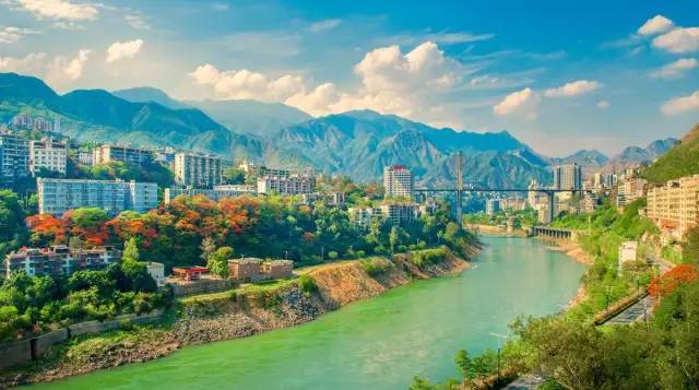 蜀山蜀水,巴蜀文化韵律之地